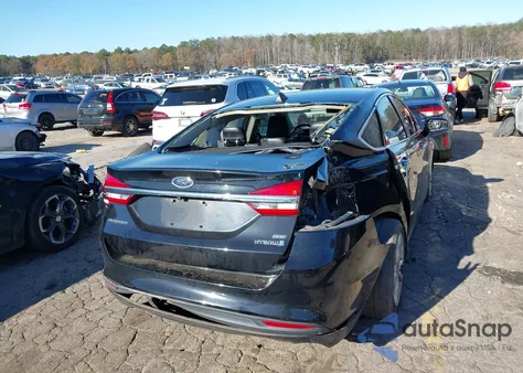 2017 Ford Fusion Hybrid Se z USA, uszkodzony, nr VIN 3FA6P0LU9HR159881